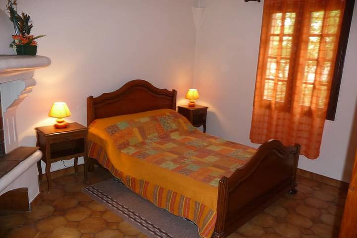 Ganze Wohnung, Erdgeschoss Studiomöbel in Vidauban, Draguignan Region
