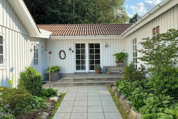 Ferienhaus für 6 Personen, mit Terrasse und Garten - 1