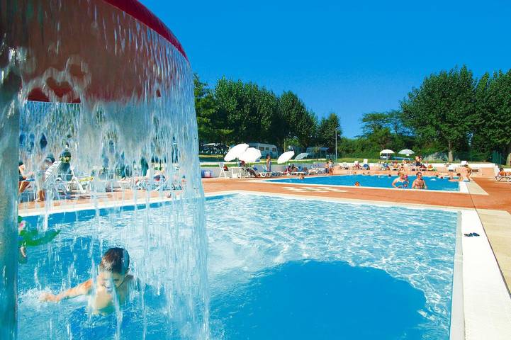 Camping für 4 Personen, mit Terrasse und Pool sowie Kinderpool in der Lombardei - 2