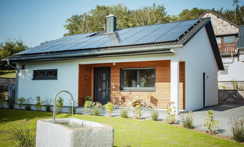 Ferienhaus für 4 Personen, mit Terrasse und Garten in Nettersheim
