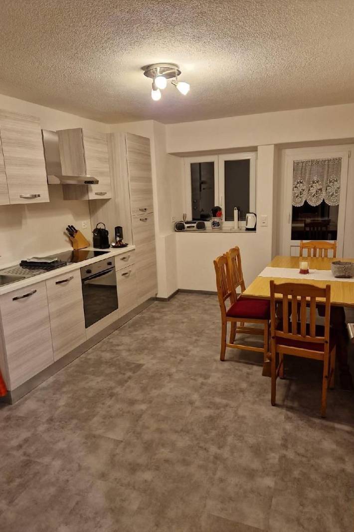 Ferienwohnung für 6 Personen, mit Balkon und Garten sowie Ausblick in Poschiavo