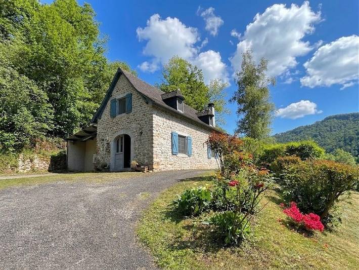 Gîte pour 5 personnes, avec Terrasse et Jardin