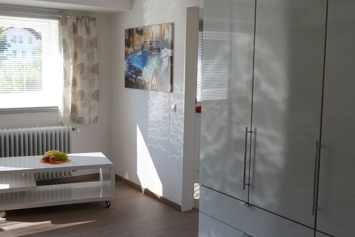 Ganze Ferienwohnung, Ferienwohnung Trudi - Souterrainwohnung 49 qm für 1 - 4 Personen mit 1 separaten Schlafzimmer in Grabenstätt, Chiemsee