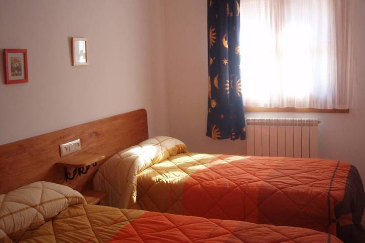Apartamento entero, Apartamento de alquiler de 5 plazas en el centro de Benasque in Cerler, Benasque