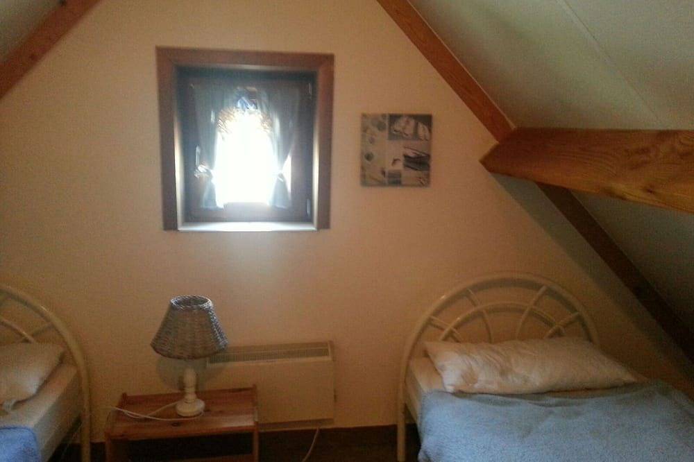 Helles Ferienhaus bis 6 Personen mit Kamin, Garten, Parkplatz u. Wifi in De Haan in De Haan, Belgische Küste
