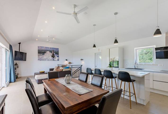 Villa pour 10 personnes, avec terrasse et jardin à Sumartin - 4