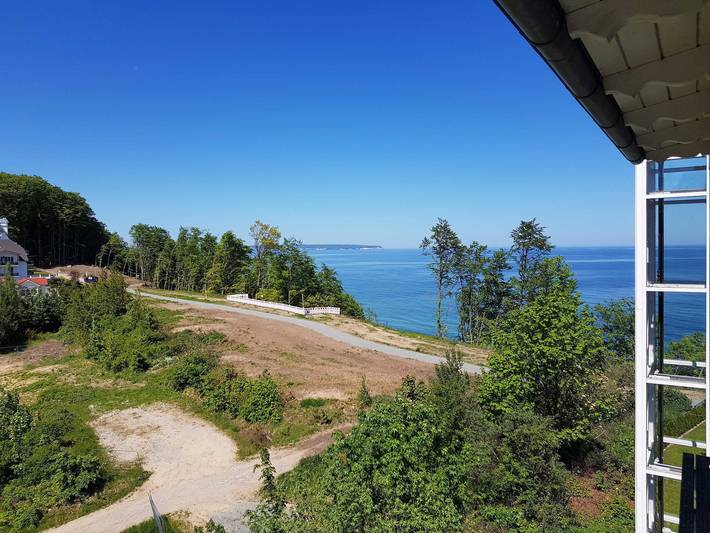 Ferienwohnung für 3 Personen, mit Balkon und Garten sowie Sauna und Seeblick