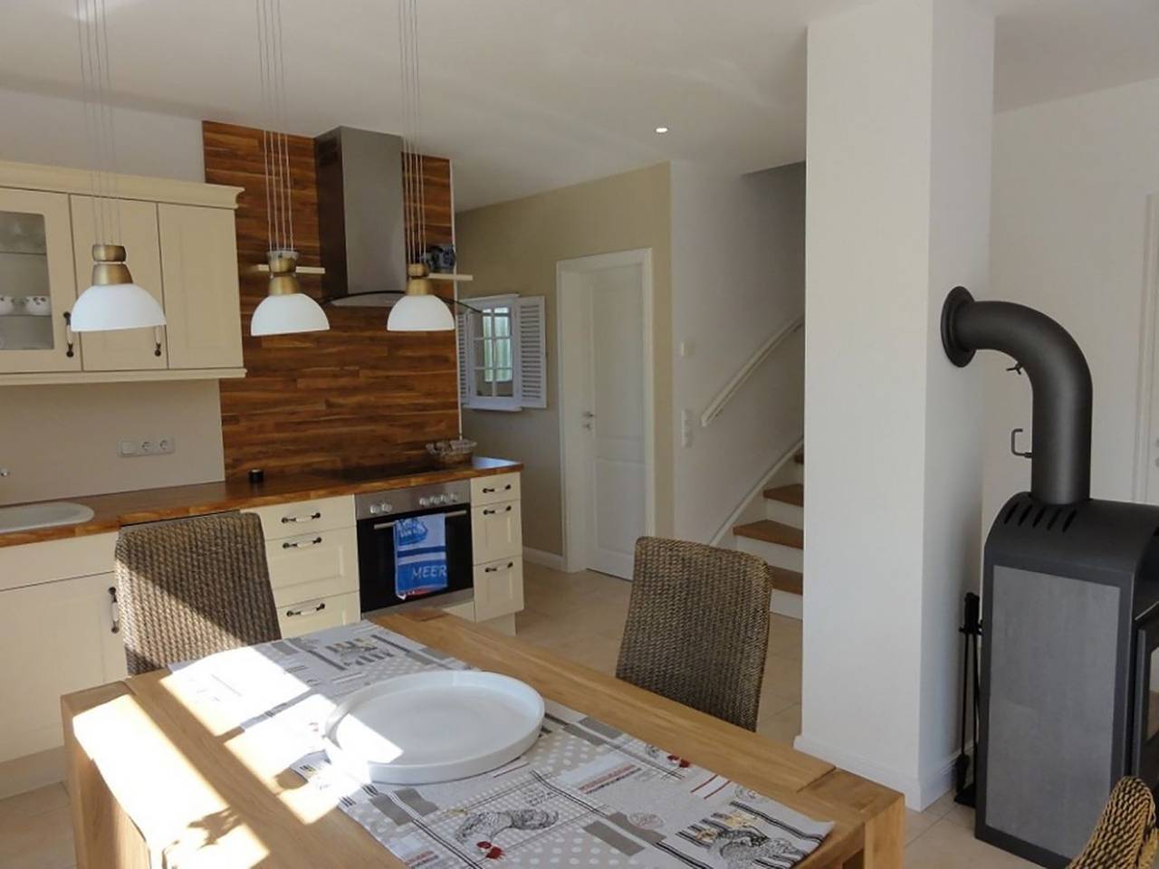 Komfortable Ferienhaushälfte in Wieck, Kamin, Sauna, Wlan, Garten, 2 Terassen in Wieck am Darß, Fischland - Darß - Zingst