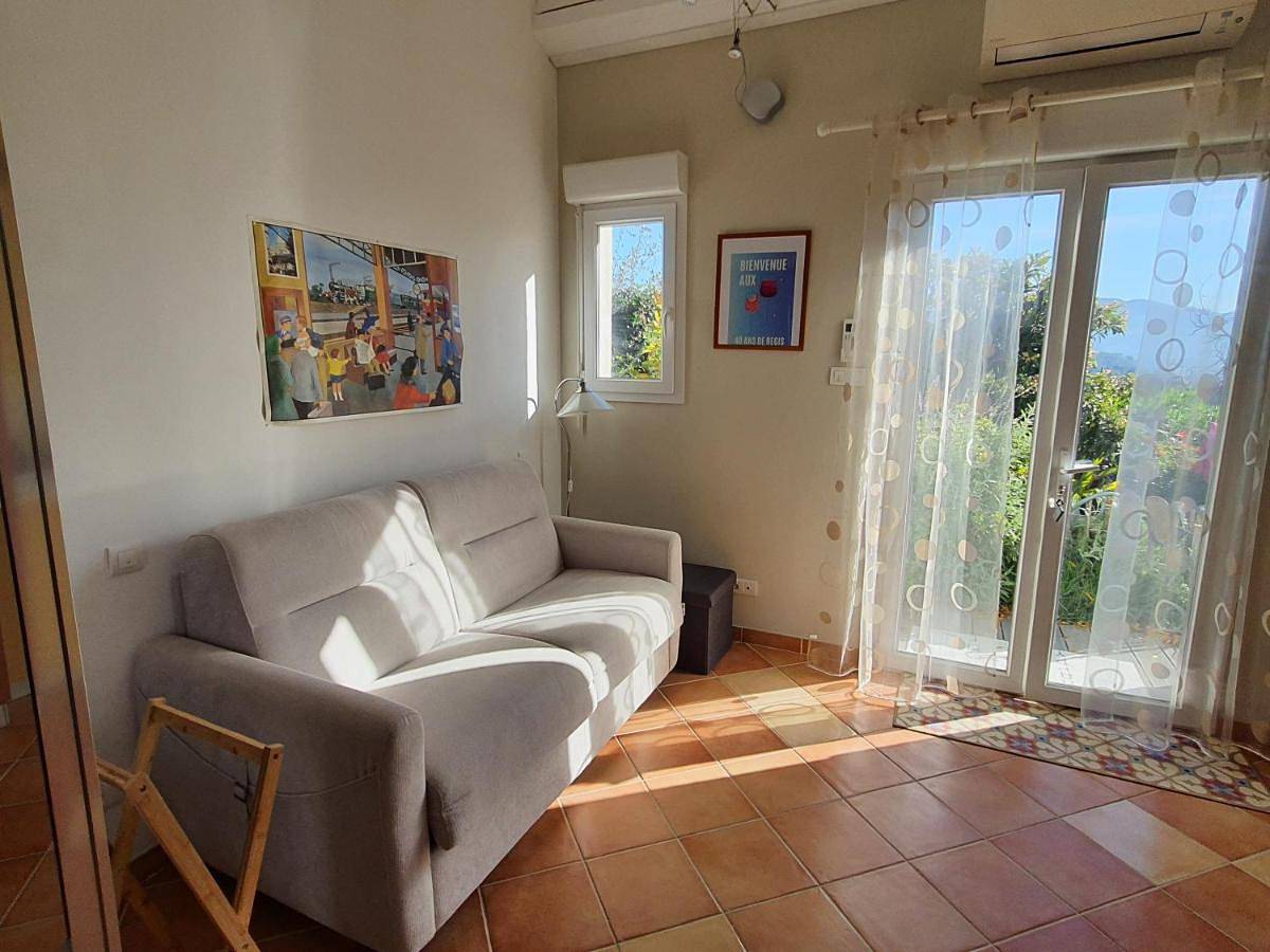 Appartement entier, Les Petits Muriers in Carnoules, Côte méditerranéenne (France)