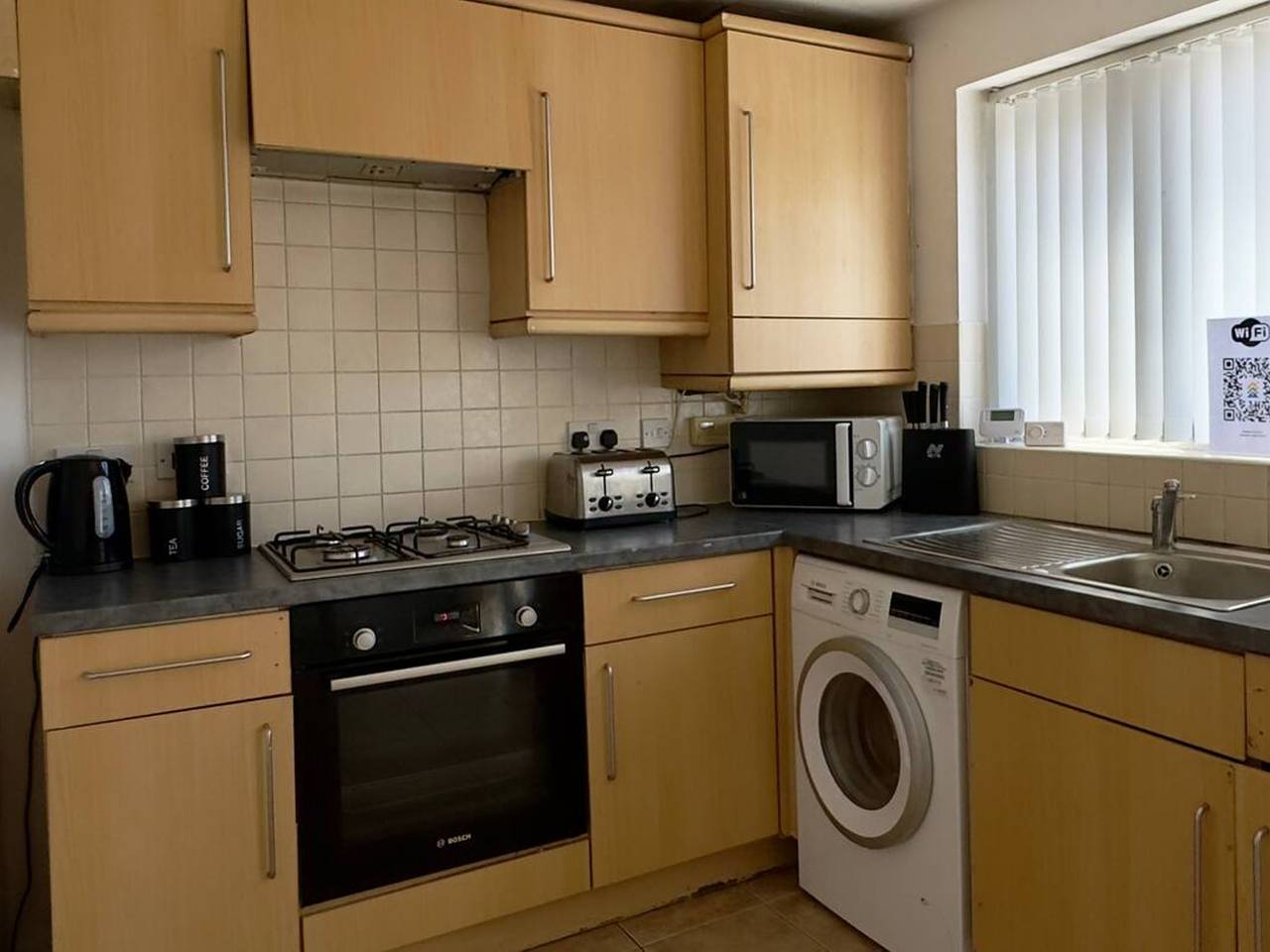 Liverpool Home from Home| Sleeps 4, Free Parking | Pass the Keys in Liverpool, Merseyside