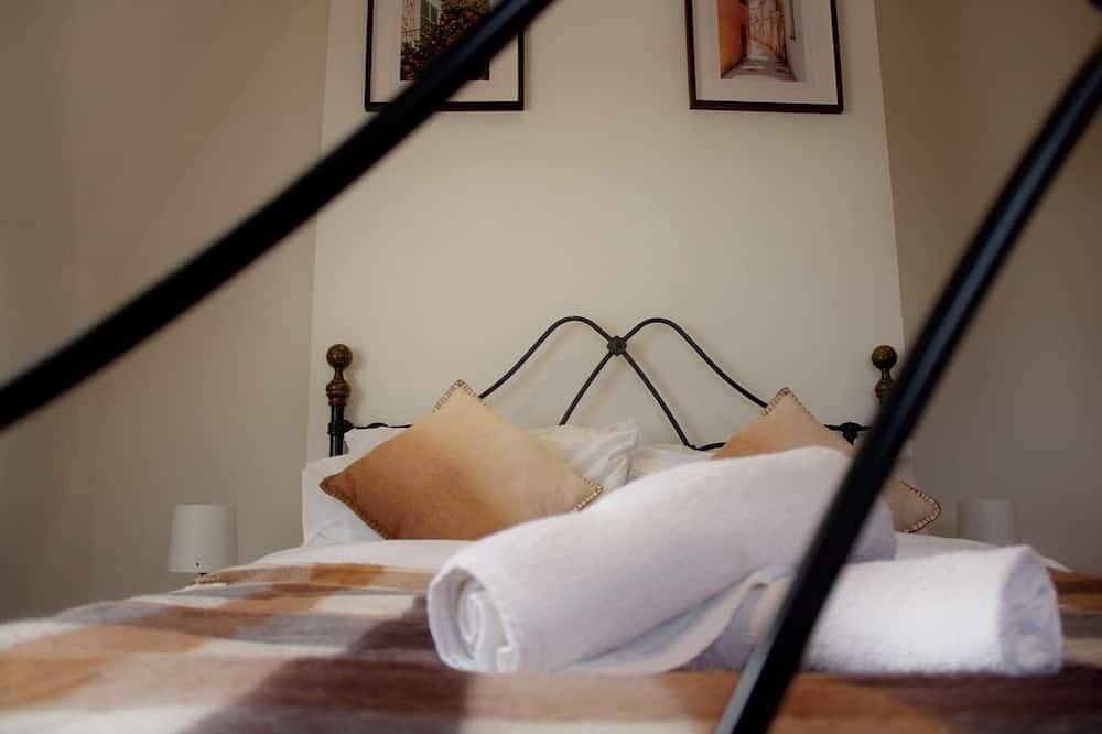 Entire apartment, Free Parking |St Albans City Centre |Sleeps 5 in Hertfordshire