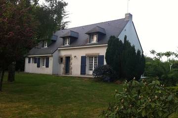 Location de vacances pour 10 personnes, avec terrasse et jardin à Assérac