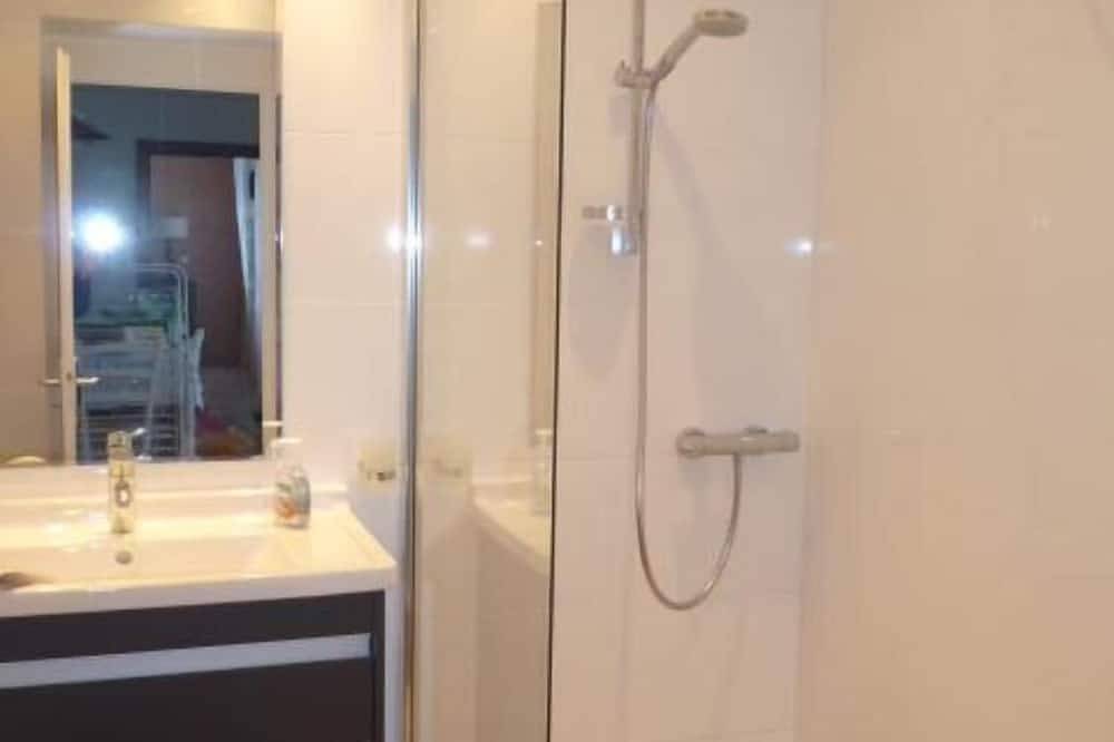 Ganze Wohnung, Wohnung in einem Haus mit großem Garten in Sciez, Thonon-les-Bains und Umgebung