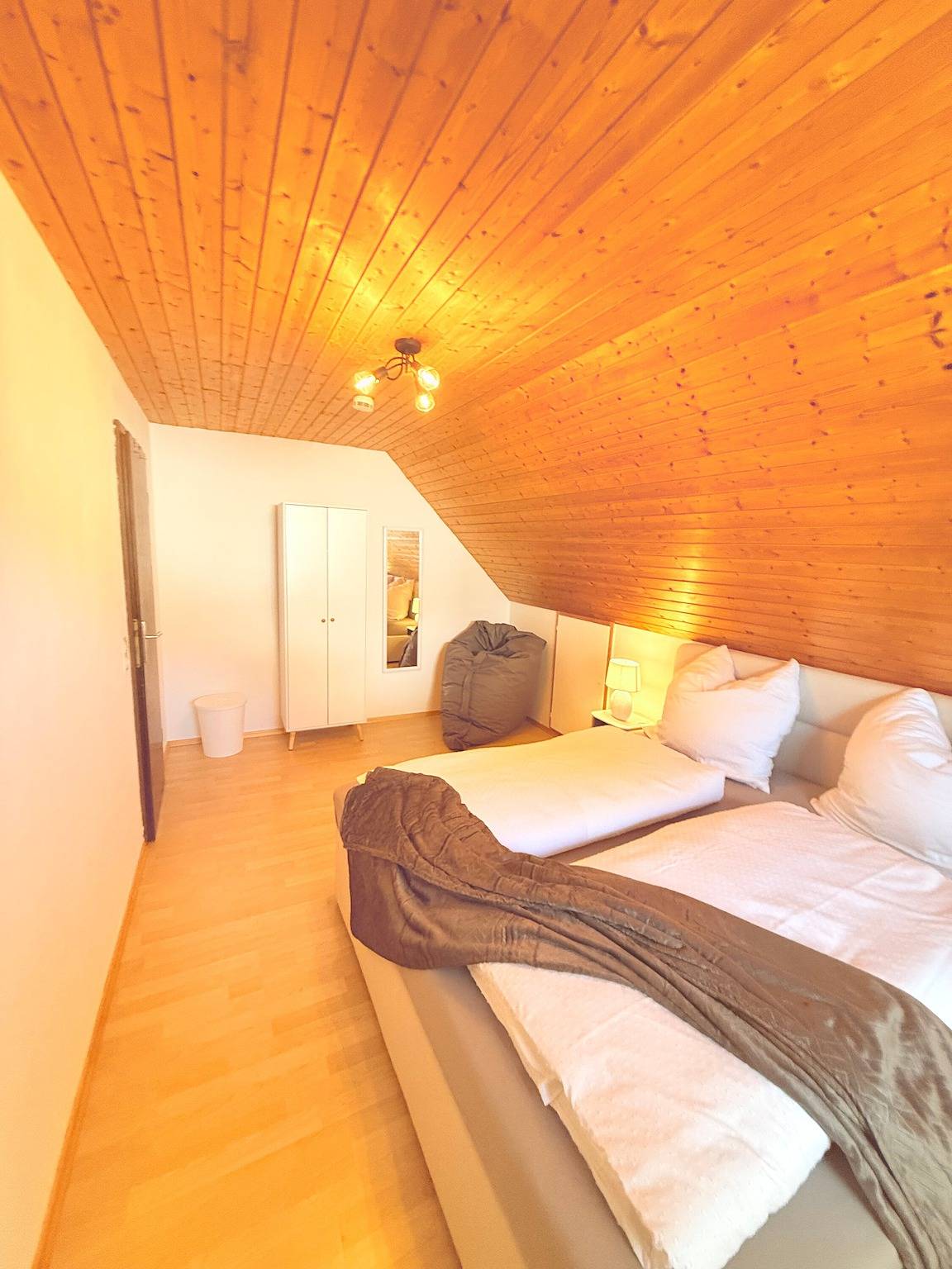 Ganze Wohnung, Neu Surki s loggia an der sonne in Schluchsee, Südschwarzwald