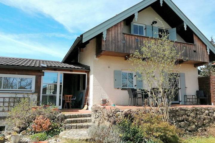 Ferienhaus für 8 Personen, mit Balkon und Garten sowie Sauna in Rimsting