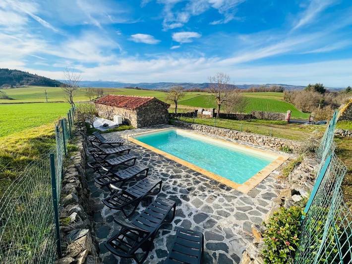 Maison de vacances pour 26 personnes, avec Jacuzzi et Terrasse ainsi que Jardin et Piscine