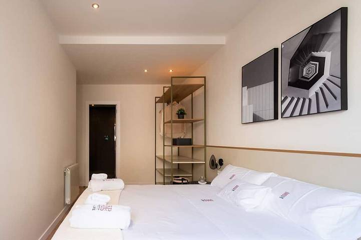 Apartamento entero, Petit Luxe Tobella Baixos in Tarrasa, Interior de Barcelona