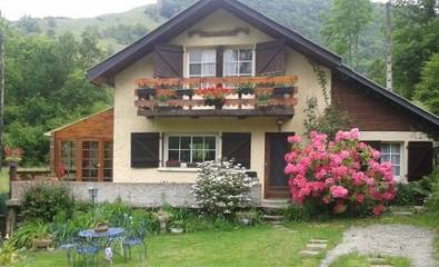 Maison de campagne pour 6 personnes, avec terrasse et jardin, animaux acceptés à Beaudéan