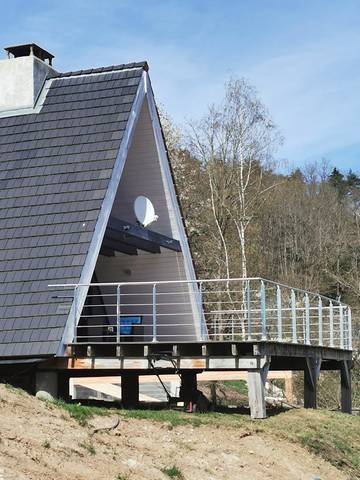 Chalet pour 4 personnes, avec balcon en Auvergne