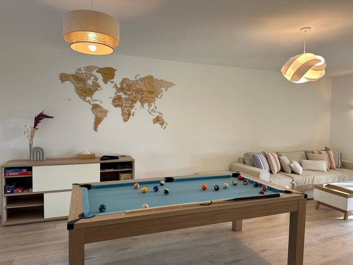 Villa pour 8 personnes, avec balcon et jardin