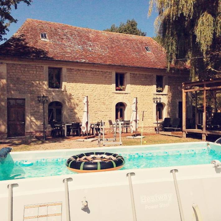 Maison de vacances pour 12 personnes, avec jardin et jacuzzi ainsi que piscine et bassin pour enfant, adapté aux familles