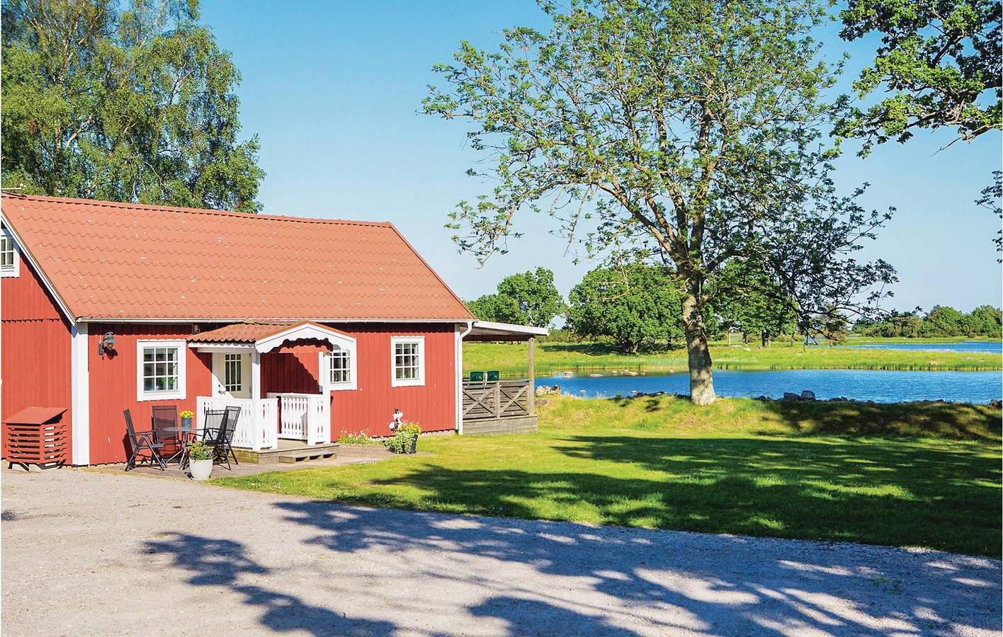 Holiday home for 4 people with garden in Swedish Baltic Sea