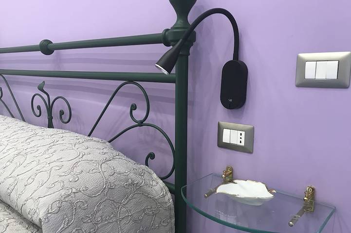 Appartement entier, Historic center of Naples - Anna's house, 5-minute walk to the beach in Naples, Province de Naples