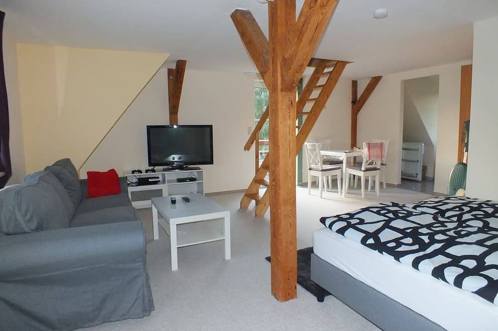 Ganze Wohnung, Ferienwohnung Waldblick an der Mecklenburgischen Seenplatte in Alt Schwerin, Plauer See