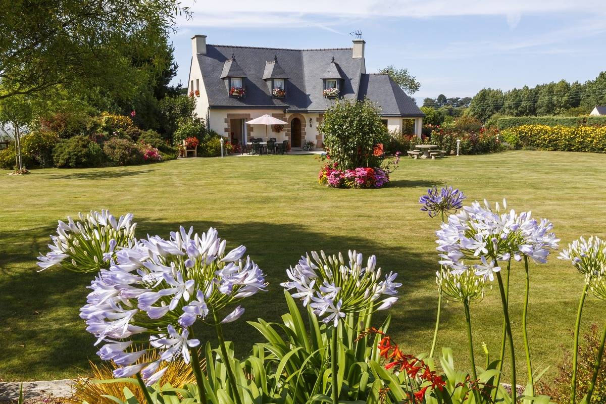 La Roseraie in Penvénan, Côte de Granit Rose
