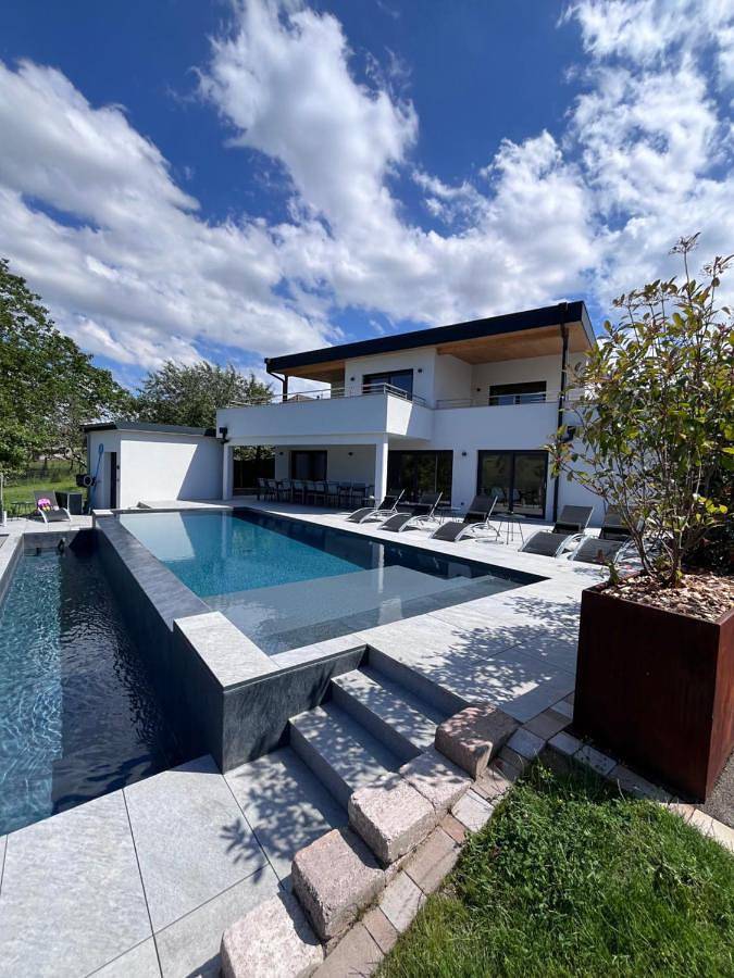 Villa privée 230m2/ Piscine débordement/Billard-Babyfoot-Boulodrome-Flipper/Strasbourg in Dettwiller, Région de Saverne