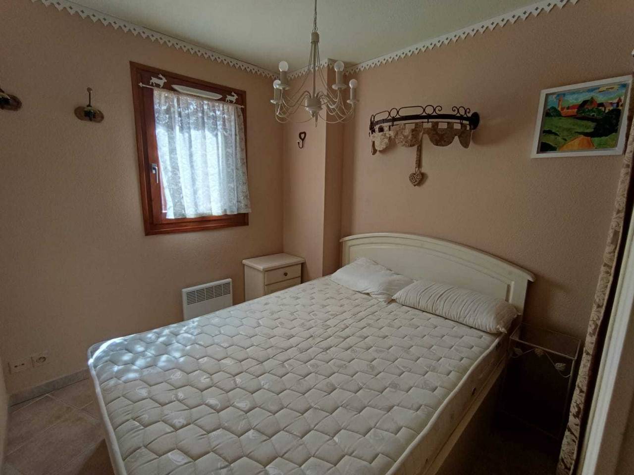 Geheel appartement, Functional apartment for 5 people with pets allowed, parking and south-facing balcony in Montgenèvre, Briançon en omgeving