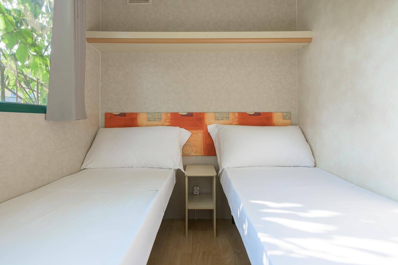 Ferienpark Toscolano Mobilehome Standard für 4 Personen in Maderno, Toscolano-Maderno