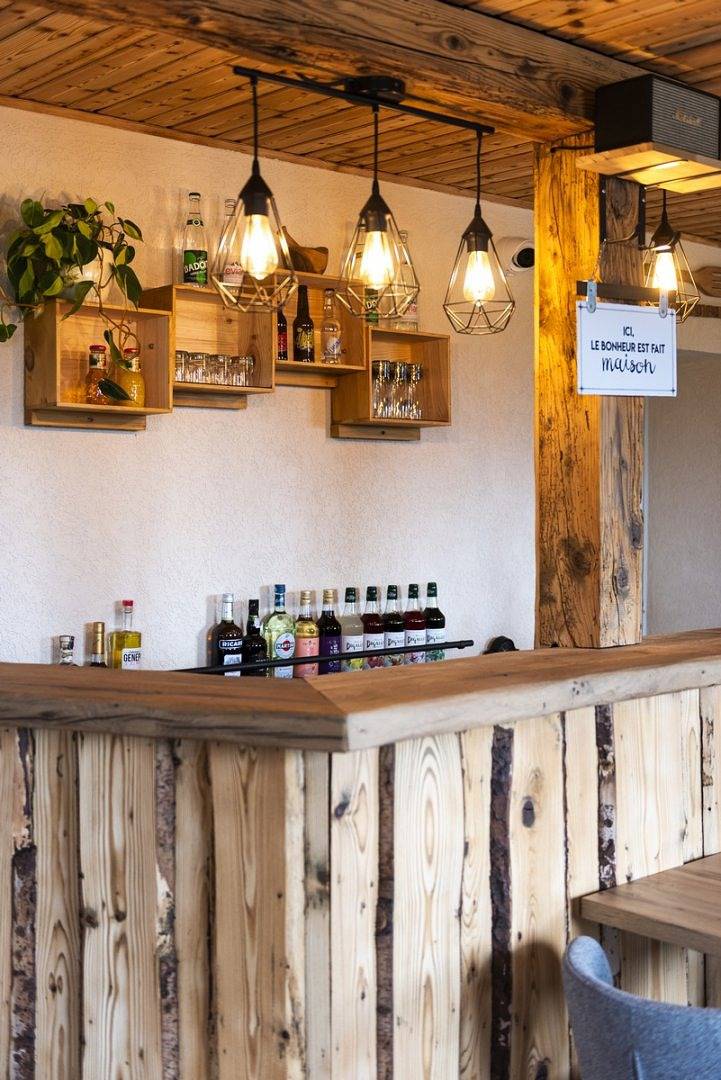 Le Charmagit - chambres et restaurant in Amancy, Région de Bonneville