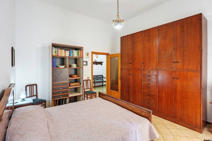 Ferienwohnung für 5 Personen, mit Balkon und Garten in Salerno - 4