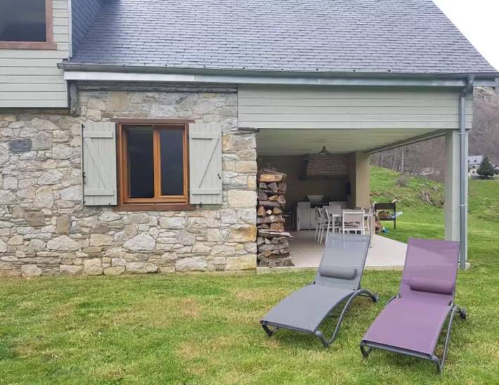 Location de vacances pour 10 personnes, avec jardin et balcon à Estaing - 3