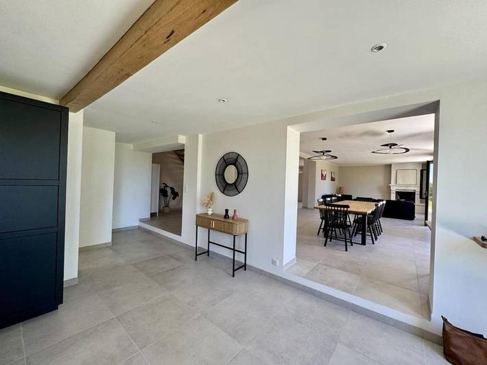 Location de vacances pour 10 personnes, avec Terrasse ainsi que Jardin et Piscine à Échourgnac - 2