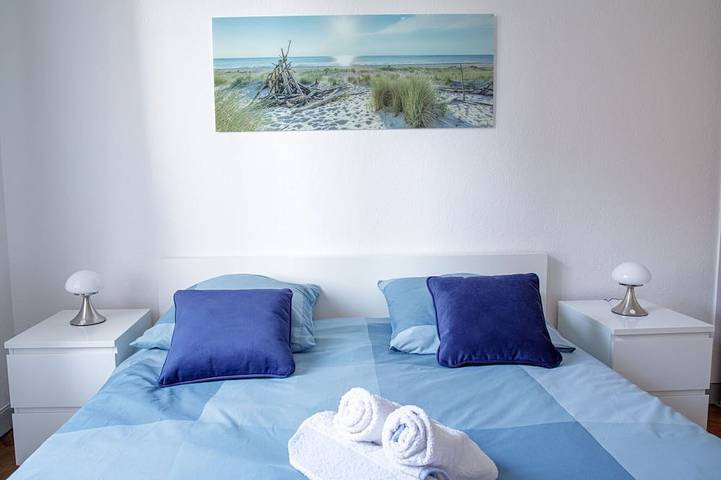 Entire apartment, Apartment in Cannes with 3 bedrooms sleeps 6 in Cannes, Mediterranean Coast (France)