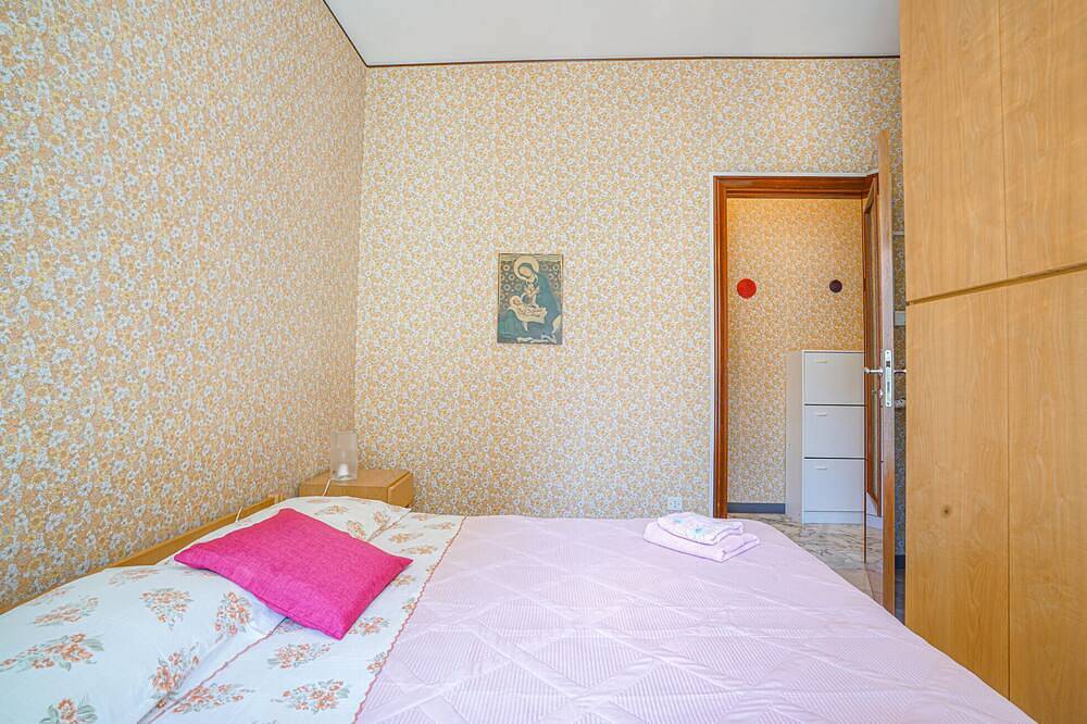 Appartement entier, Bel appartement de 2 chambres à Cavi di Lavagna in Bagni Tiffany, Commune de Lavagna