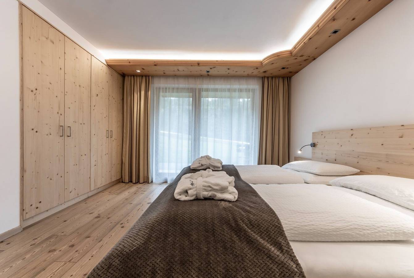 Entire apartment, Apartment "Le Table D" with Mountain View, Garden & Wi-Fi in San Vigilio di Marebbe, Mareo