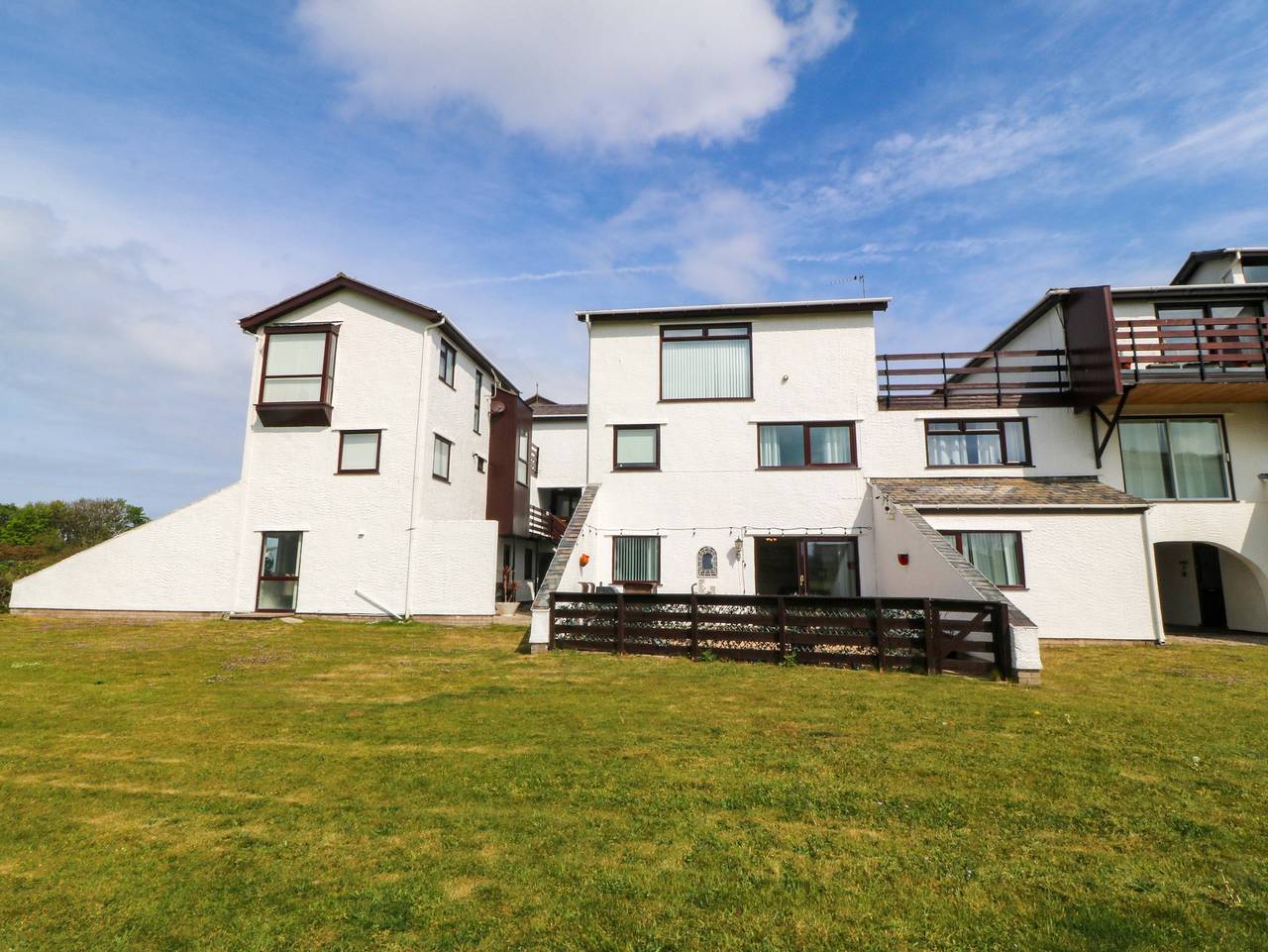 Entire apartment, Beach House (Ty Traeth) in Deganwy, Conwy region