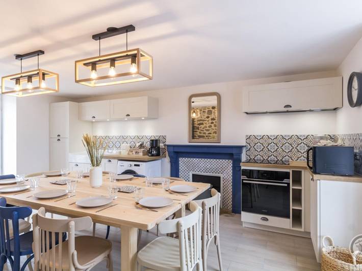 Gîte pour 10 personnes, avec jardin à Anneville-en-Saire - 2