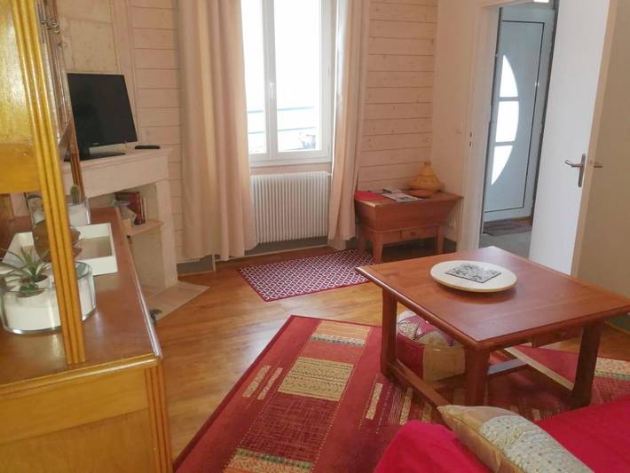 Gîte pour 4 personnes, avec Terrasse et Jardin à Ruelle-sur-Touvre