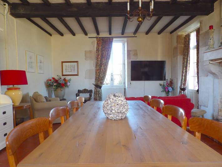 Gîte pour 4 personnes, avec piscine dans Terres-de-Haute-Charente - 4