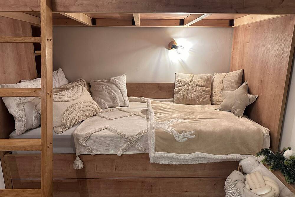 Haus an der Dobra mit Jacuzzi, Panoramaterrasse und Platz zum Treffen. in Karlovac, Karlovac und Umgebung