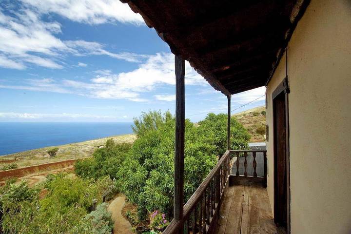 Chalet para 4 personas, con terraza y jardín, Se admiten mascotas en La Palma - 2