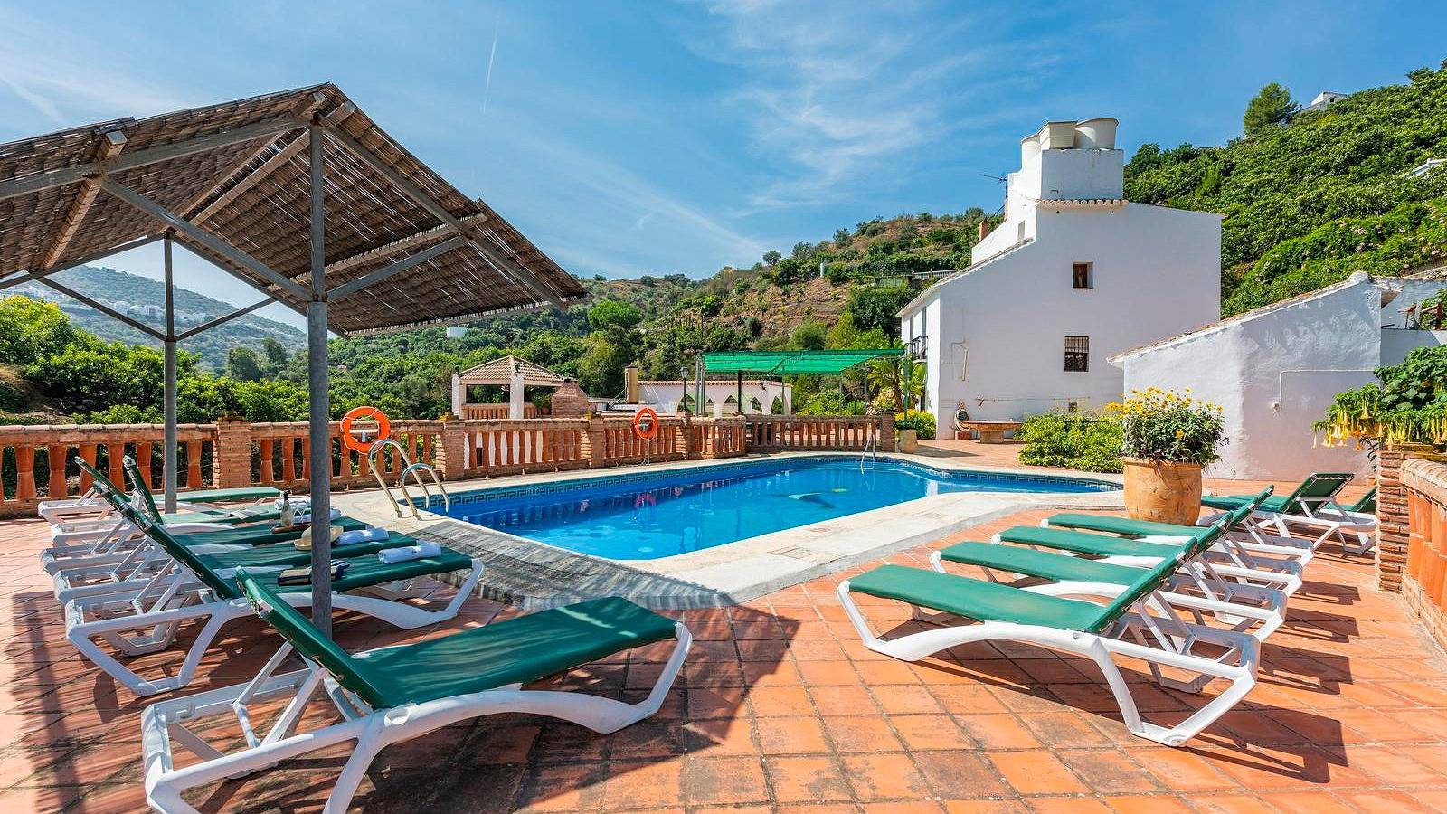 Finca für 20 Personen in Sayalonga, Costa del Sol