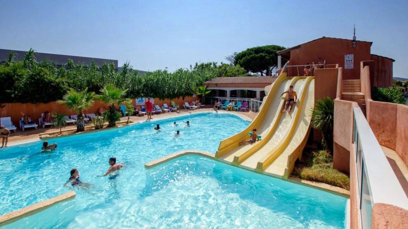 Zecamping 3* espace aquatique toboggans dog friendly locatif Tv clim in Bormes-les-Mimosas, Parc national Port-Cros