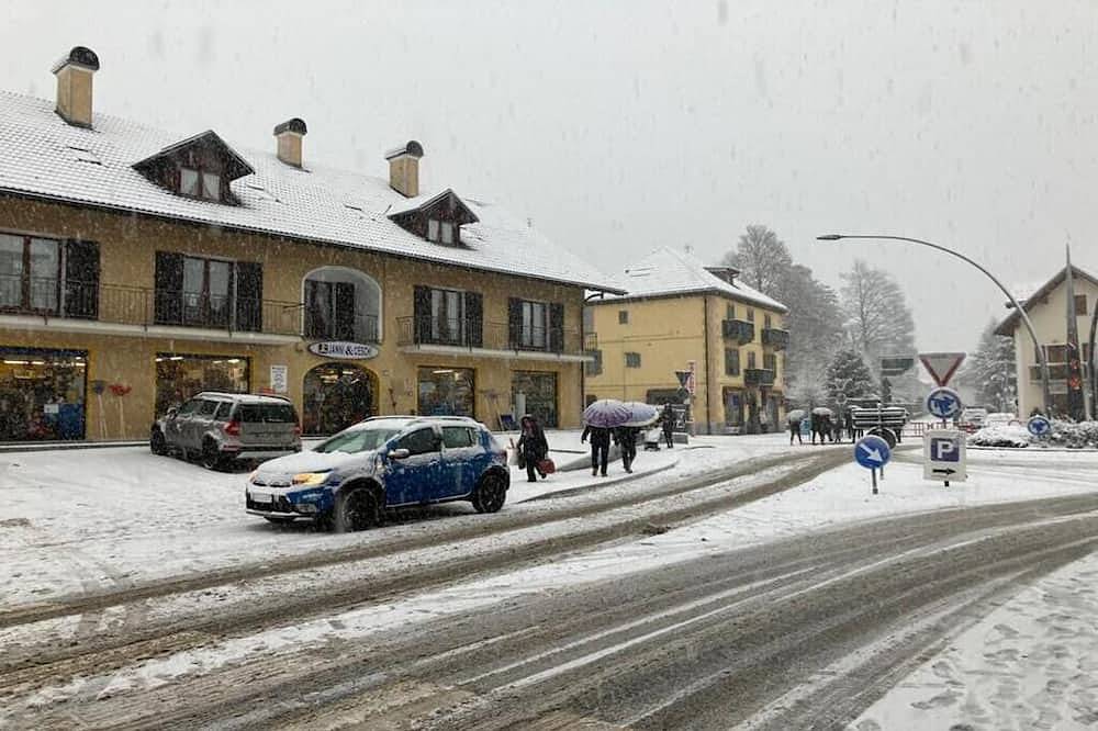 Appartamento intero, Mansarda Pineta\n-Montagna a Due Passi\nposizione perfetta, parcheggio gratuito in Santa Maria Maggiore (Città), Comune di Santa Maria Maggiore