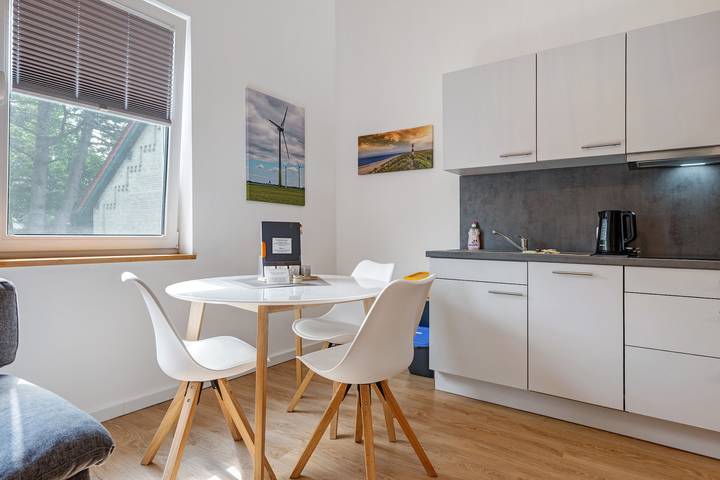 Entire apartment, Apartment 'Junge 3' with Wi-Fi in Lohe-Rickelshof, Heide and surroundings