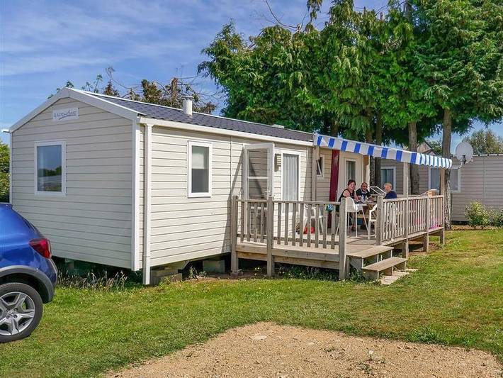 Mobil home pour 6 personnes, avec bassin pour enfant dans Bréhec - 2